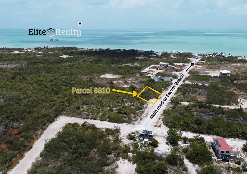 Parcel 8810 - Property for sale near Secret Beach - 1