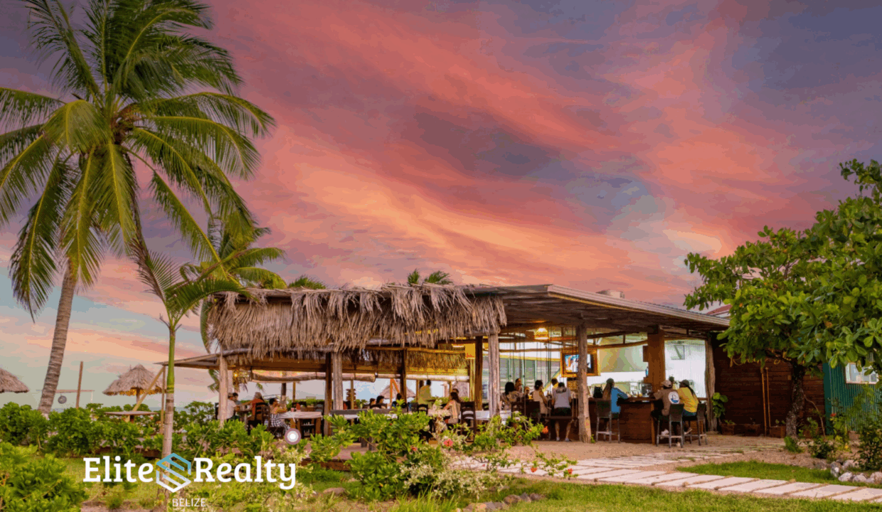 ELITE HOPKINS BAY RESORT BEACHFRONT VILLA (4)