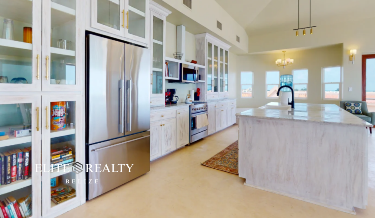 Luxurious Oceanfront Penthouse (18)