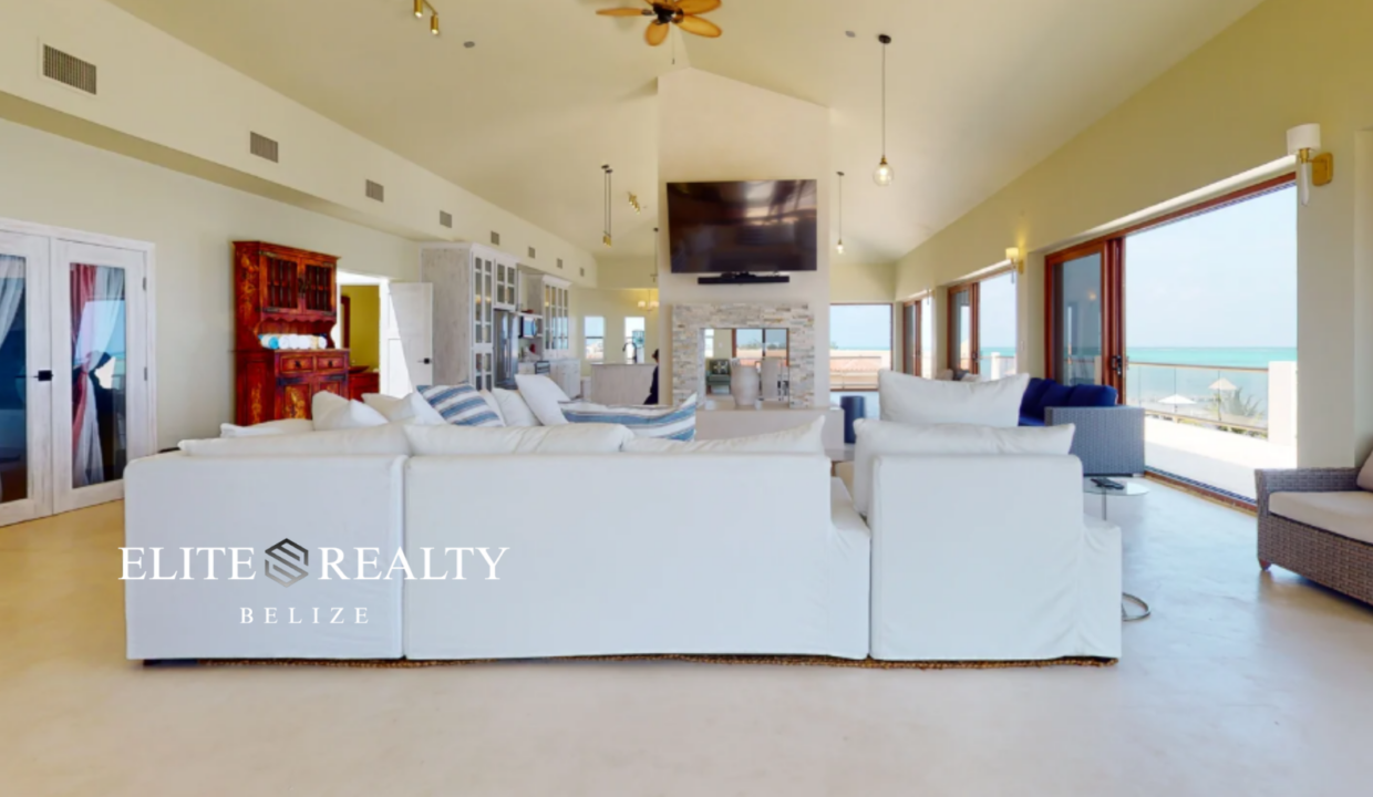 Luxurious Oceanfront Penthouse (21)