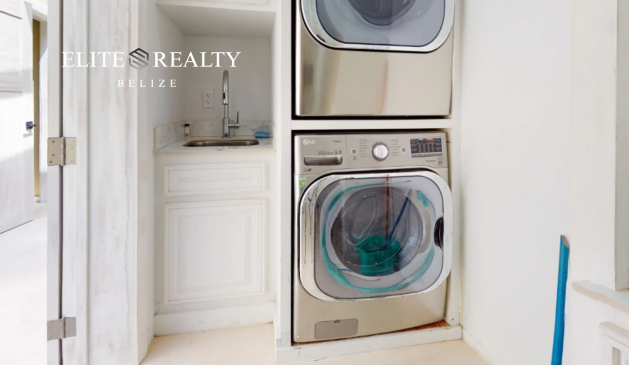 Luxurious Oceanfront Penthouse (8)