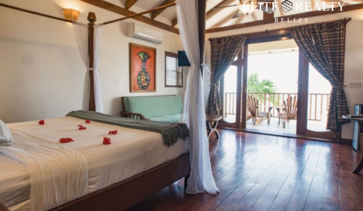 Hopkin Bay - Beachfront Villa for Sale (14)