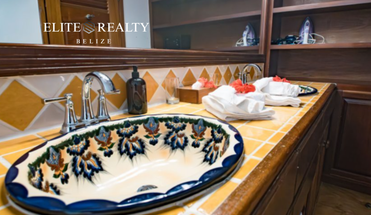 Hopkin Bay - Beachfront Villa for Sale (15)