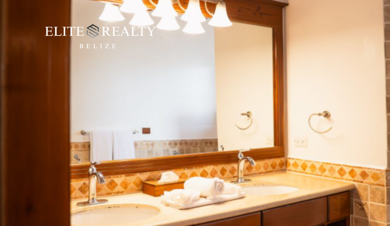 Hopkin Bay - Beachfront Villa for Sale (6)