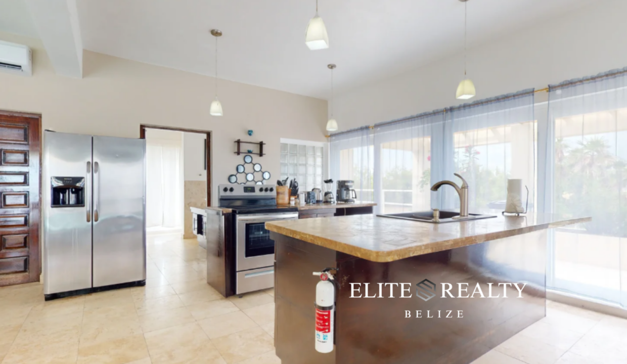 Luxury Waterfront Villa for Sale in Belize (11)