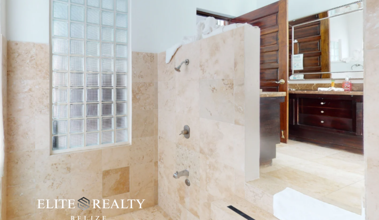 Luxury Waterfront Villa for Sale in Belize (22)
