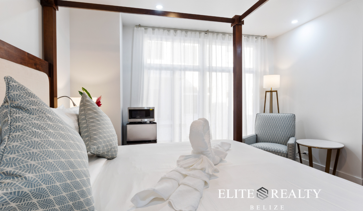 ROYAL KAHAL – One bedroom Beachfront Suite – Compass Premier Reality (3)