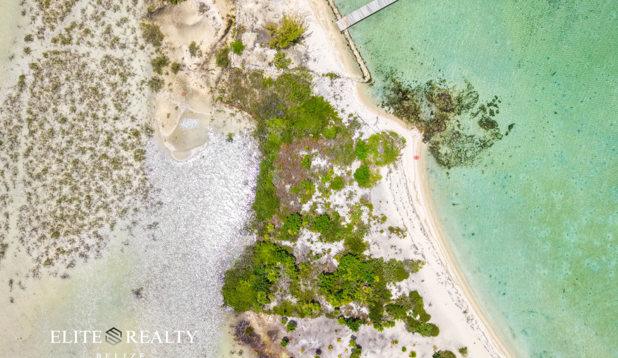 Secret Beach - Beachfront property for sale 18